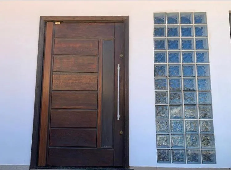 Cantinho Dos Amigos Anexo 1 E Anexo 2 Apartman São Pedro da Aldeia Homestay szállás
